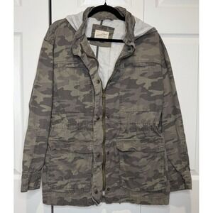 Womens Hooded Camouflage Chore Coat‎ Size L Barn Jacket Grunge Streetwear Indie